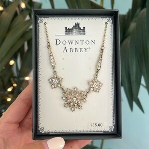 DOWNTON ABBEY Gold Necklace Star NWT New in Box